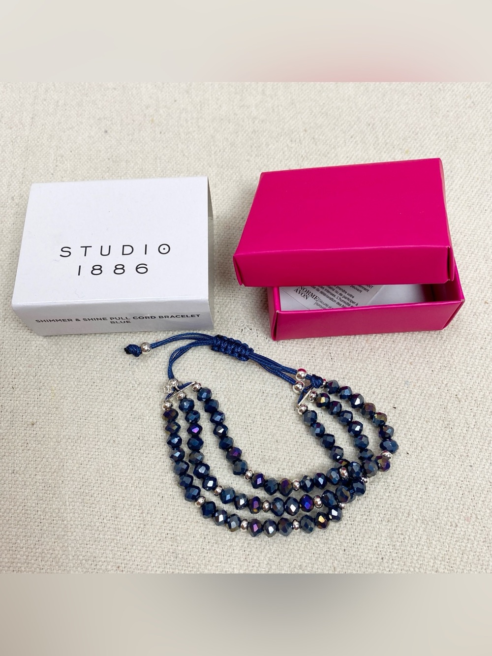 Avon studio 1886 Shimmer and Shine Adjustable Blue Beaded Bracelet NEW